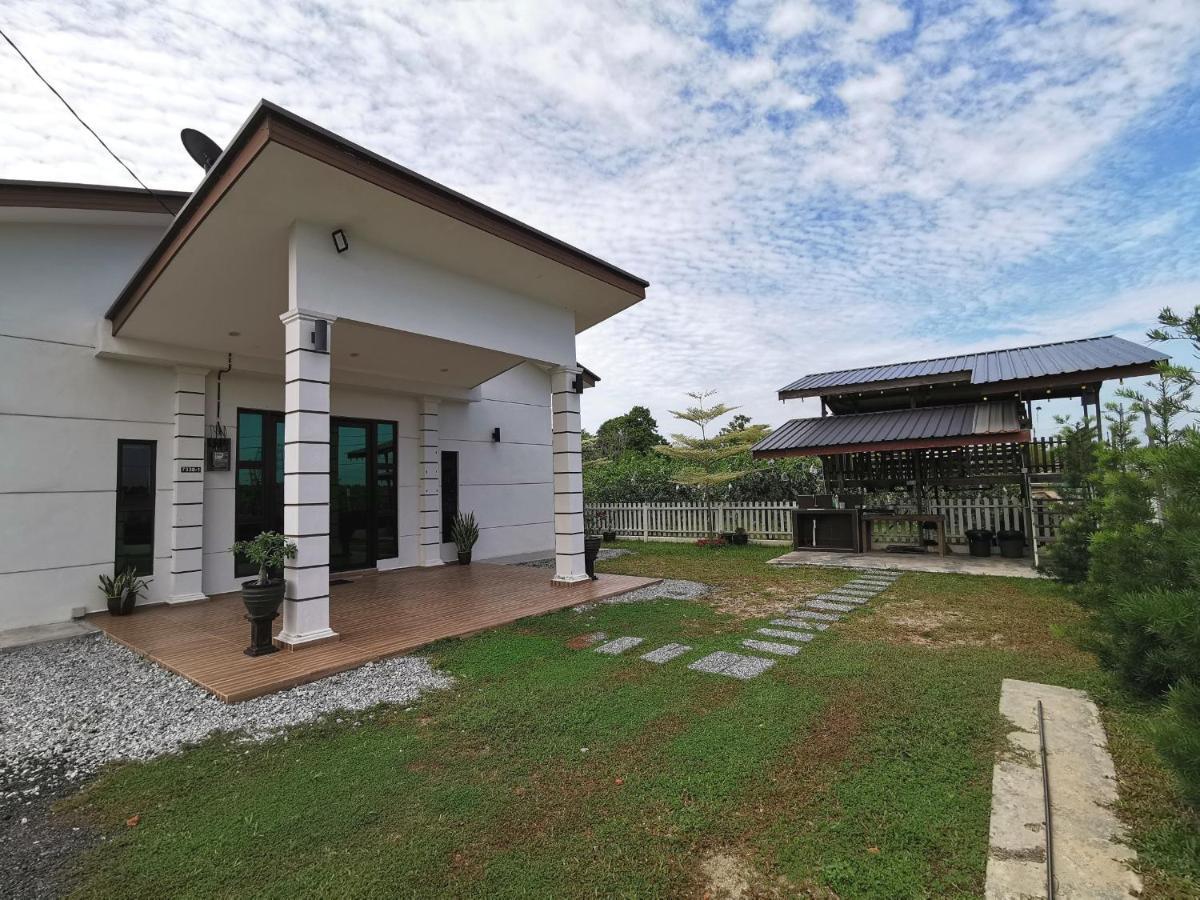 Orchard Villa Melaka エクステリア 写真